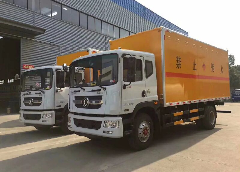 成都到喀什危險品運輸